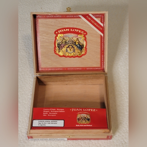Empty Cigar Box - Picture 8 of 9